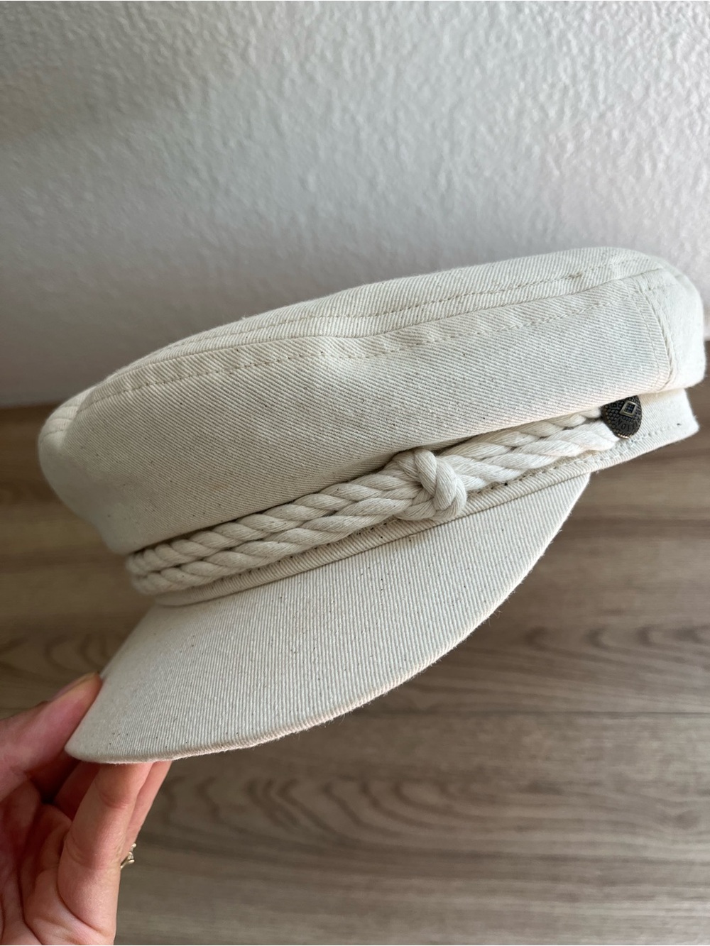 Brixton Fiddler Cap in Egret White - size S